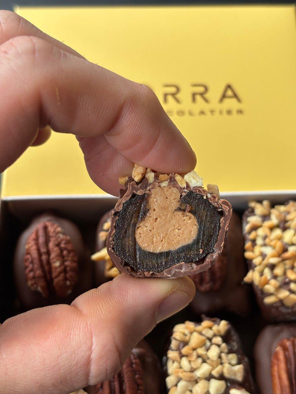 Stuffed Dates Box